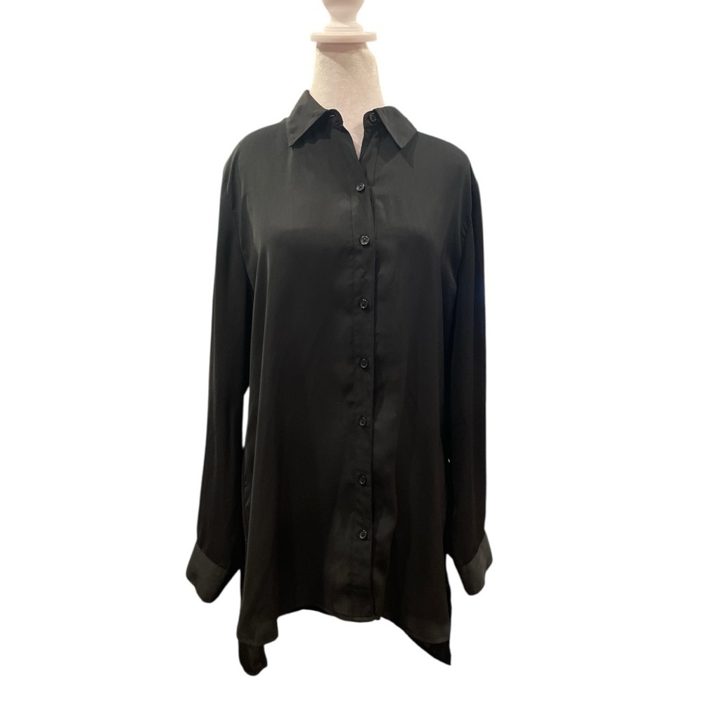 CHICO’S S black satiny long sleeve button up tunic/sleepshirt